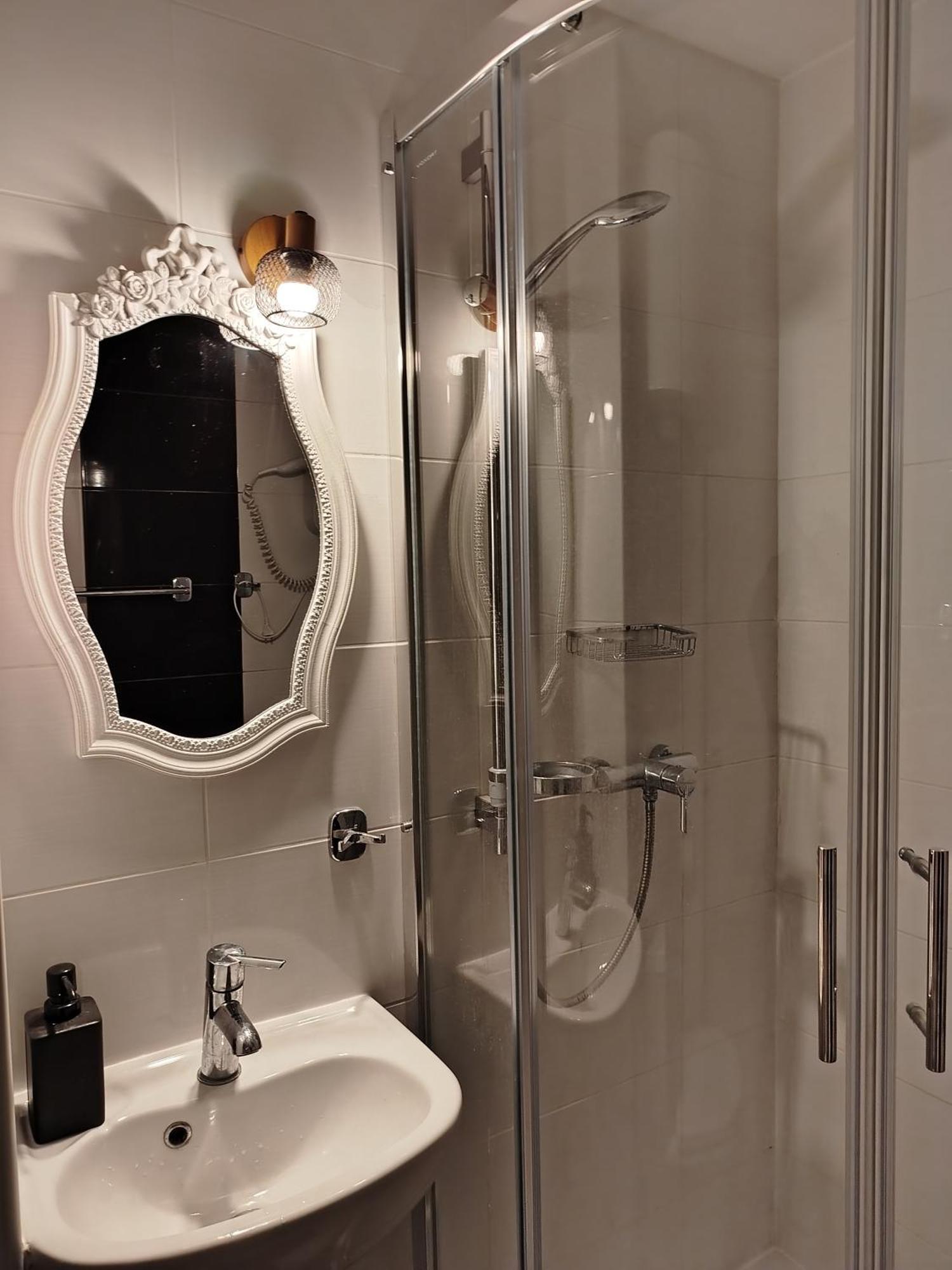 Apartman Iva Novalja Exterior foto