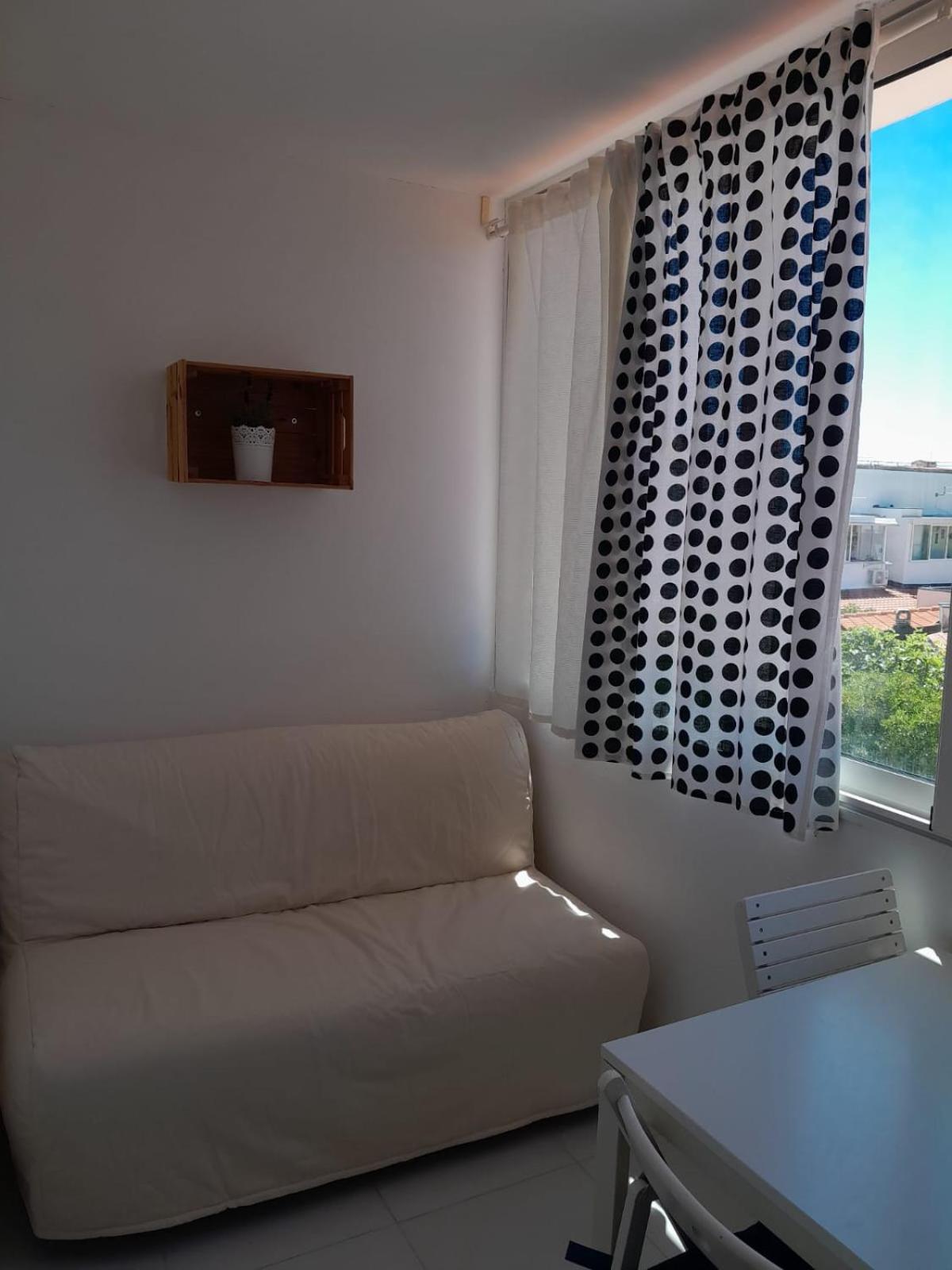 Apartman Iva Novalja Exterior foto